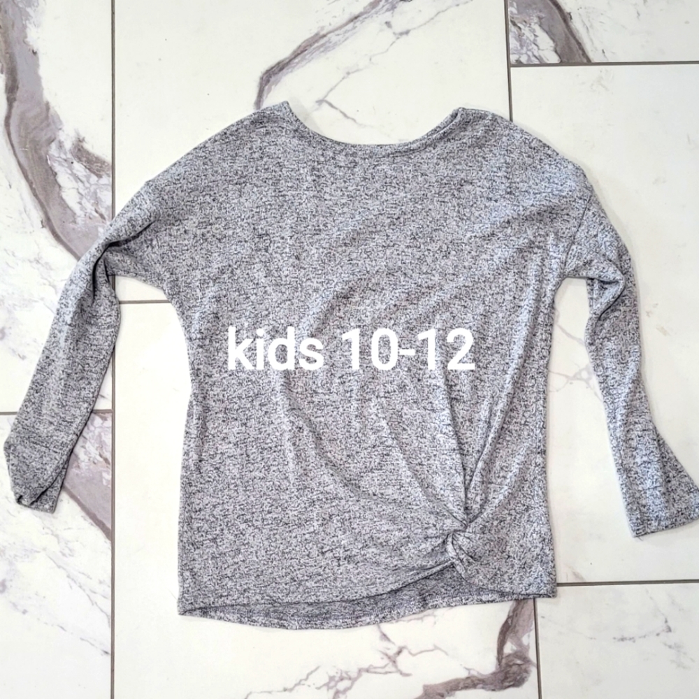 Wonder Nation. Girls sweater. Size 10-12